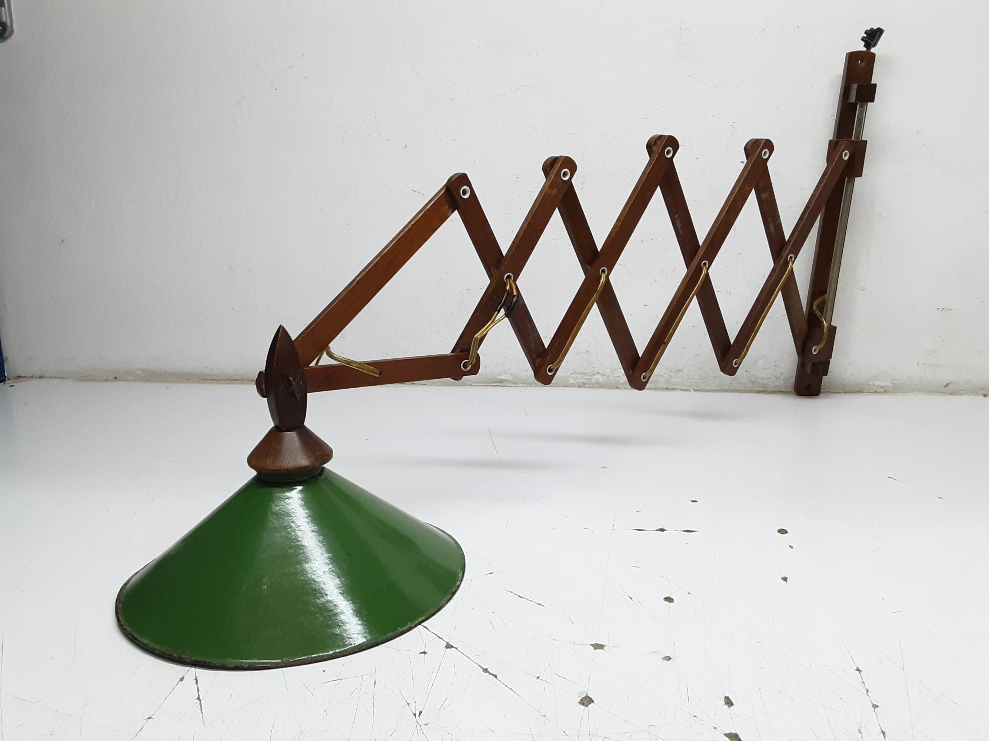 lampara aplique flexo extensible-tijera madera metal Ø26cm 41x45-118x21 1u